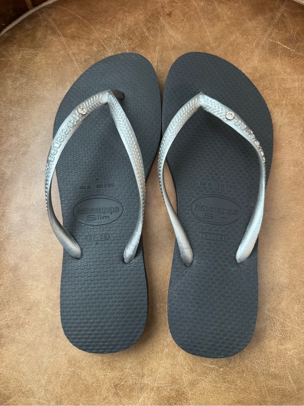 Havaianas Slim Black Flip Flops with Metallic Silver Straps